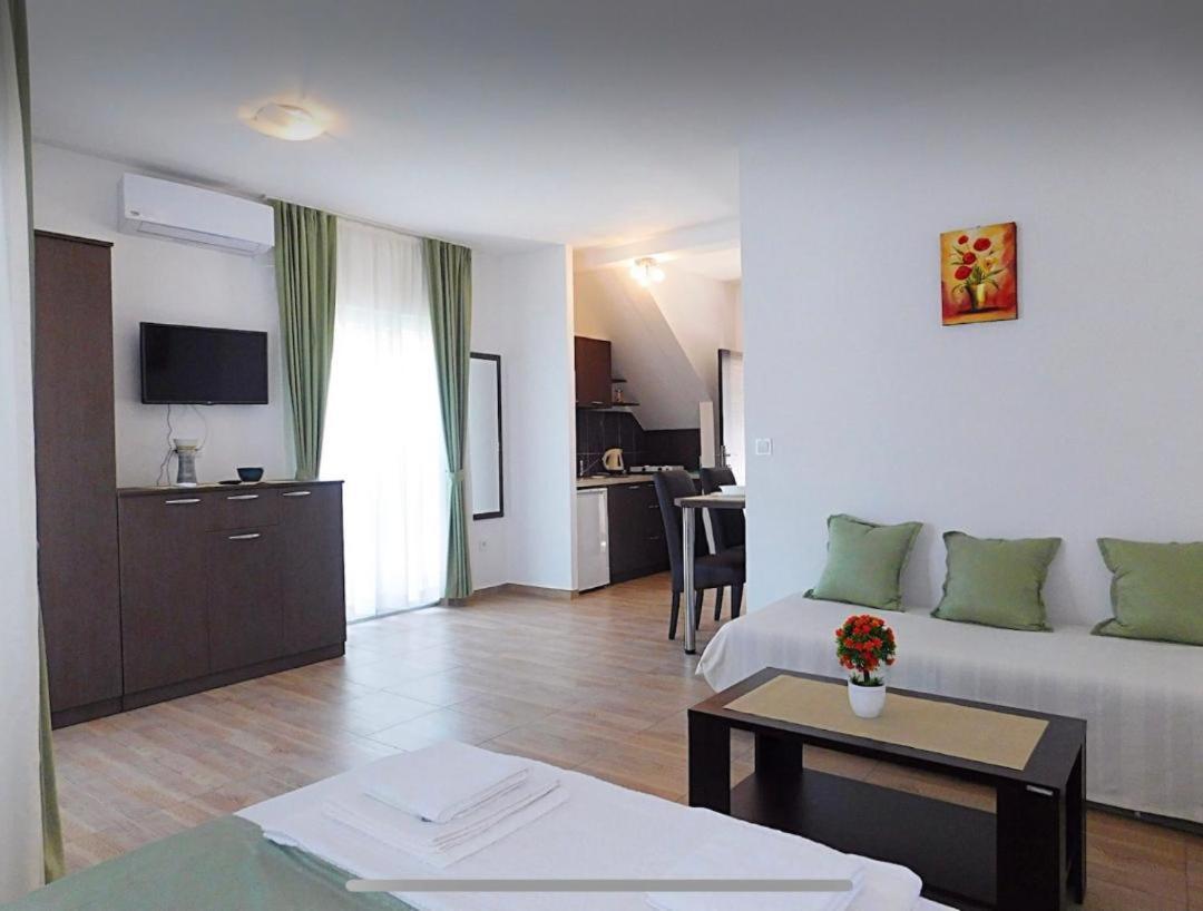 Apartments Lekic Budva Bagian luar foto