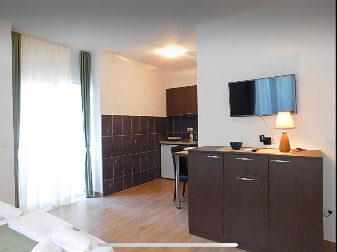 Apartments Lekic Budva Bagian luar foto