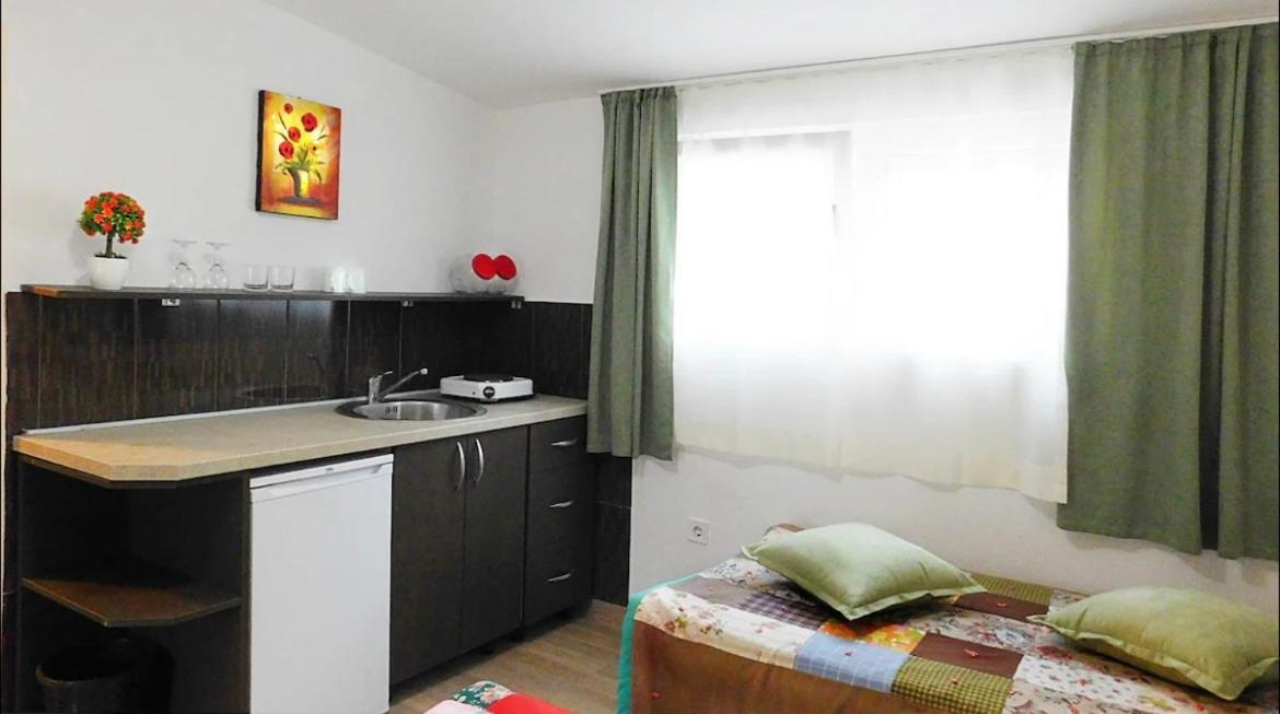 Apartments Lekic Budva Bagian luar foto